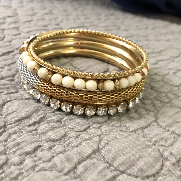 Jewelry - Bracelets Fashion set of 4 🔥